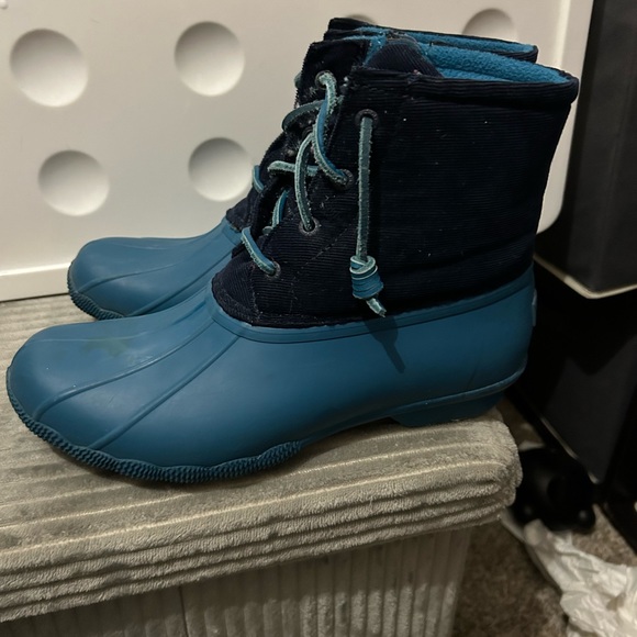 Sperrys - Picture 3 of 4